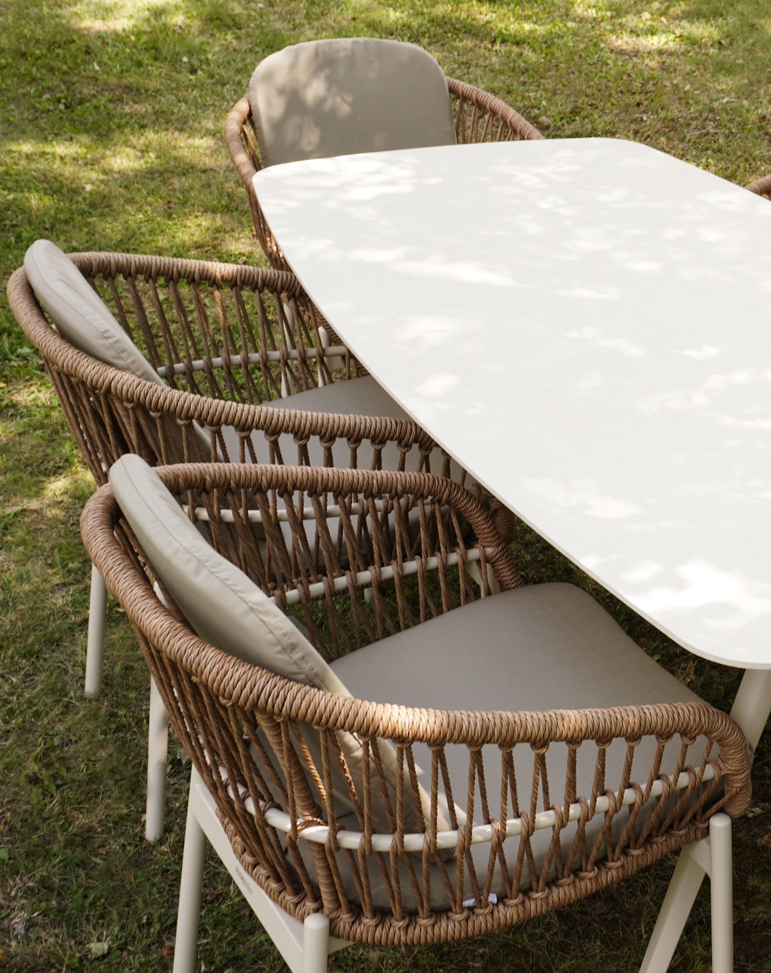 aluminiowy stół ogrodowy ze spieku z krzesłami malta