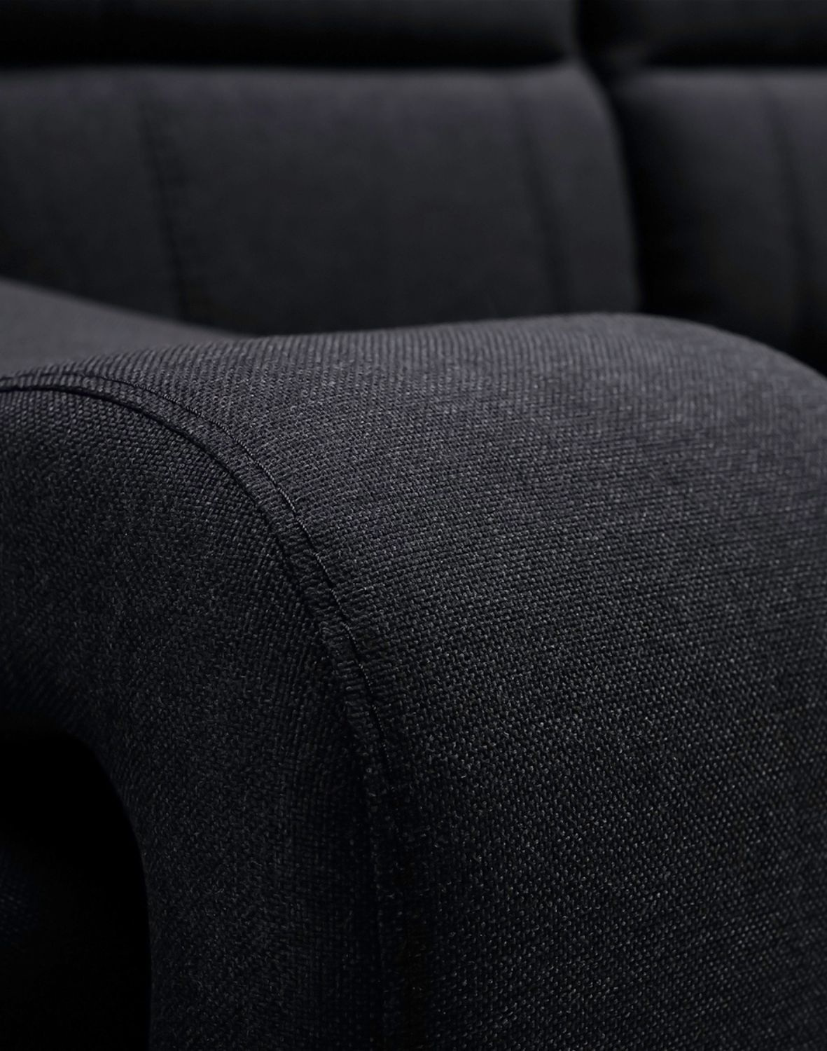 czarna kanapa wenus z zagłówkami