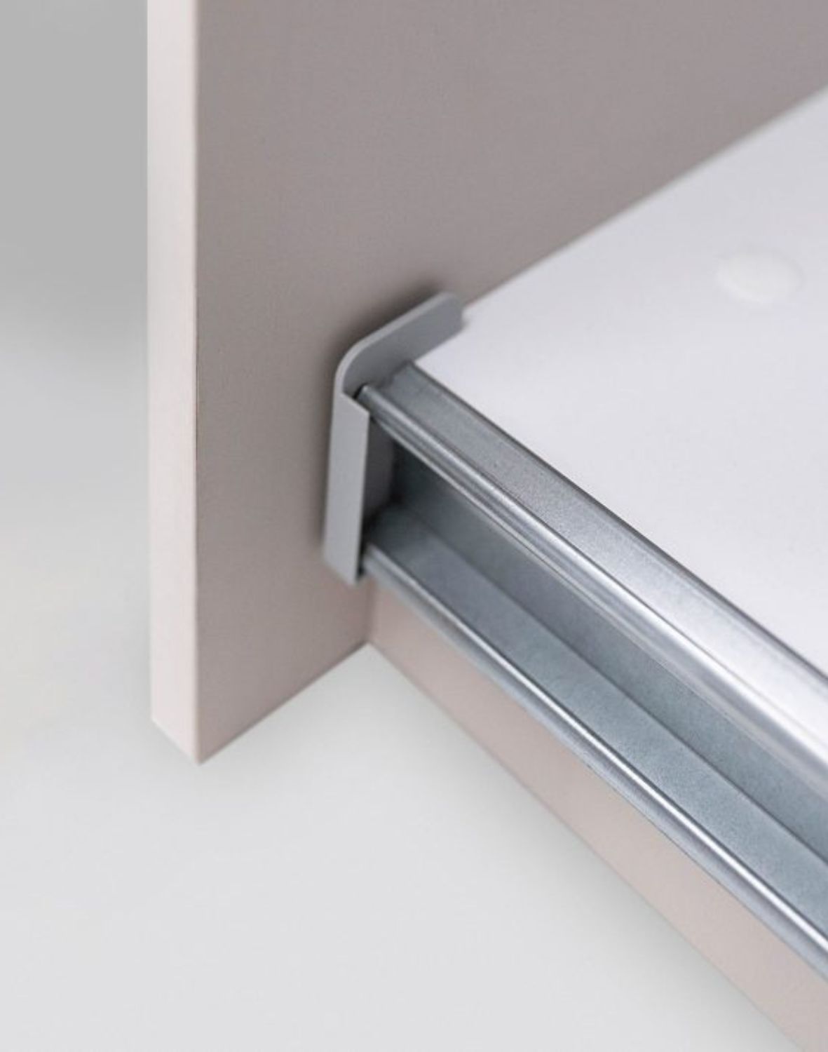 kaszmirowa-szafa-z-lustrem