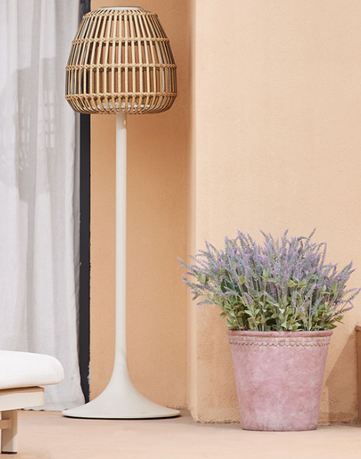 lampa ogrodowa stojąca, solarna malta