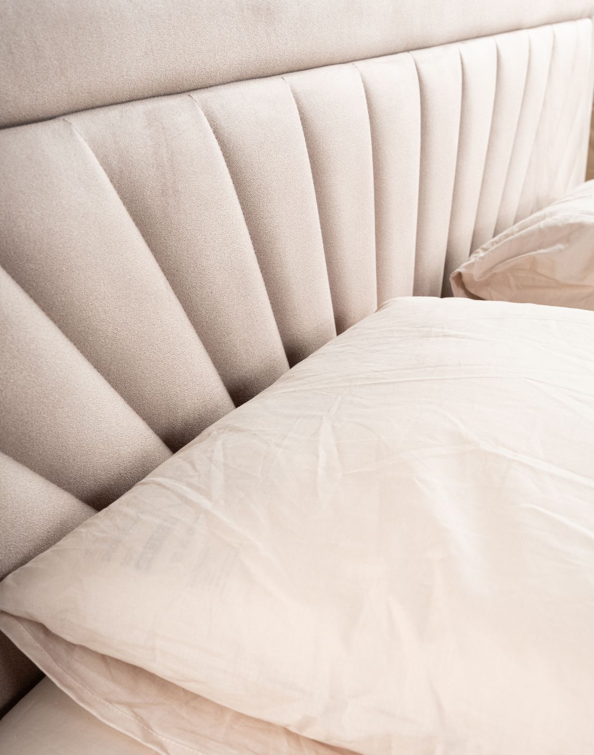 welwetowe lozko z pojemnikiem dalia